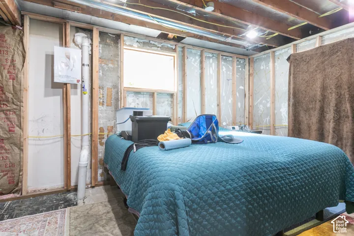basement bedroom ready to be finished