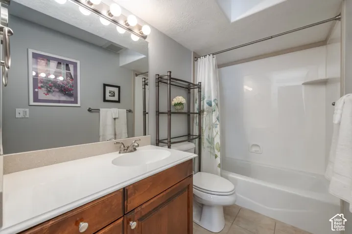 1651 W Peaceful Cir, South Jordan, Utah 84095