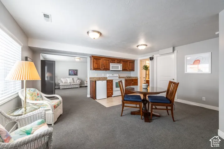 1651 W Peaceful Cir, South Jordan, Utah 84095