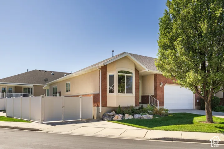 1651 W Peaceful Cir, South Jordan, Utah 84095