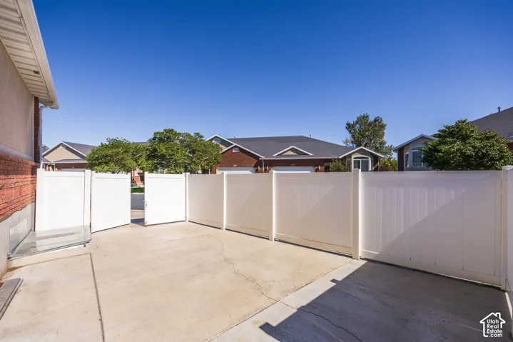 1651 W Peaceful Cir, South Jordan, Utah 84095