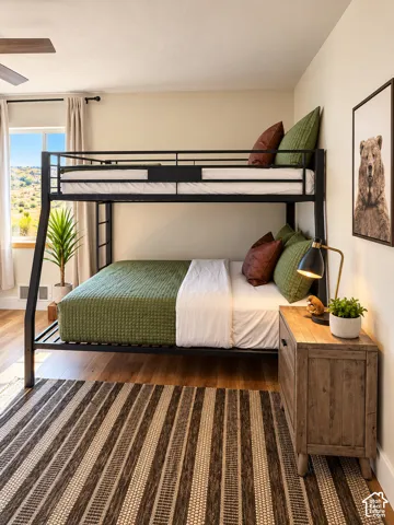 Bedroom (Bear Room)