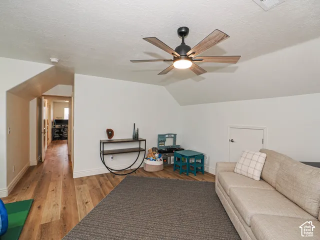 4332 W Pentenwell Ln, South Jordan, Utah 84009