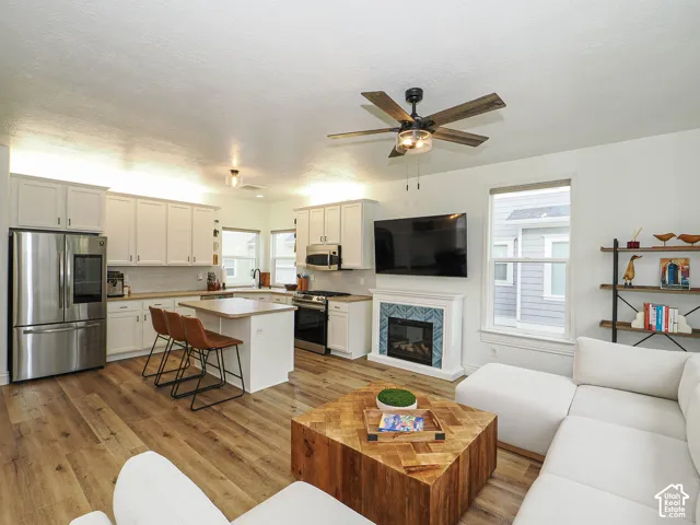 4332 W Pentenwell Ln, South Jordan, Utah 84009