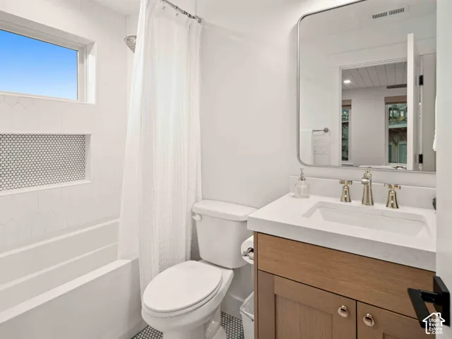 6384 E 725 S #49, Huntsville, Utah 84317