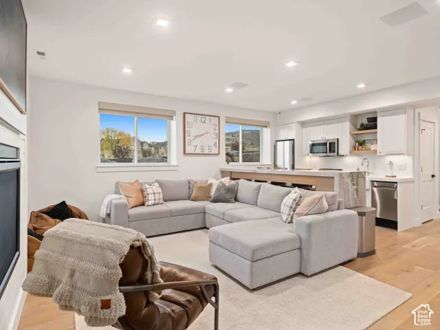 6384 E 725 S #49, Huntsville, Utah 84317