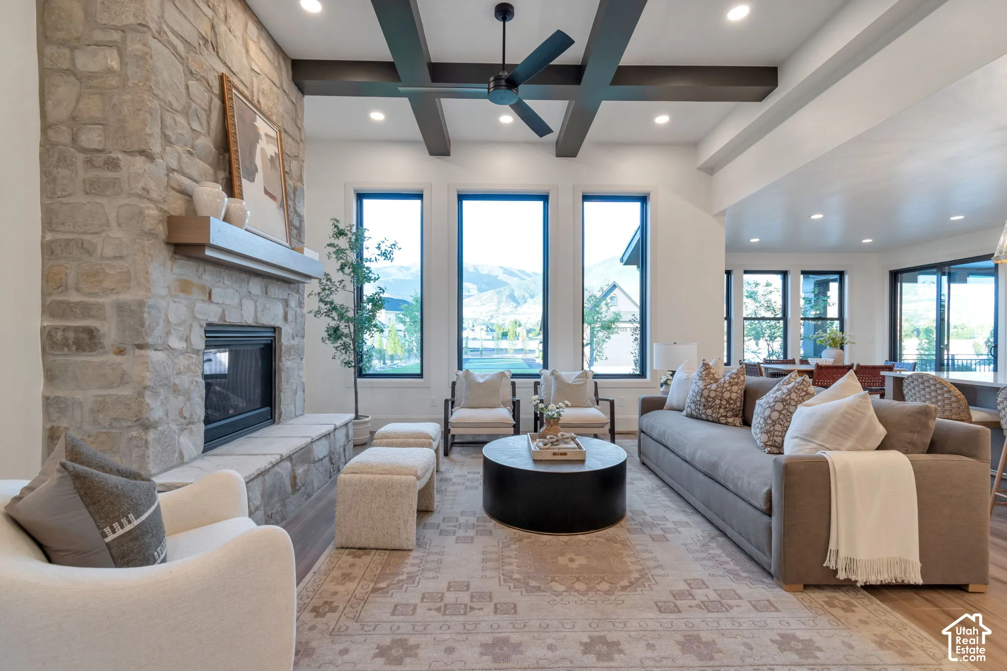 Photos are of a previous build and to show an example of what can be done.