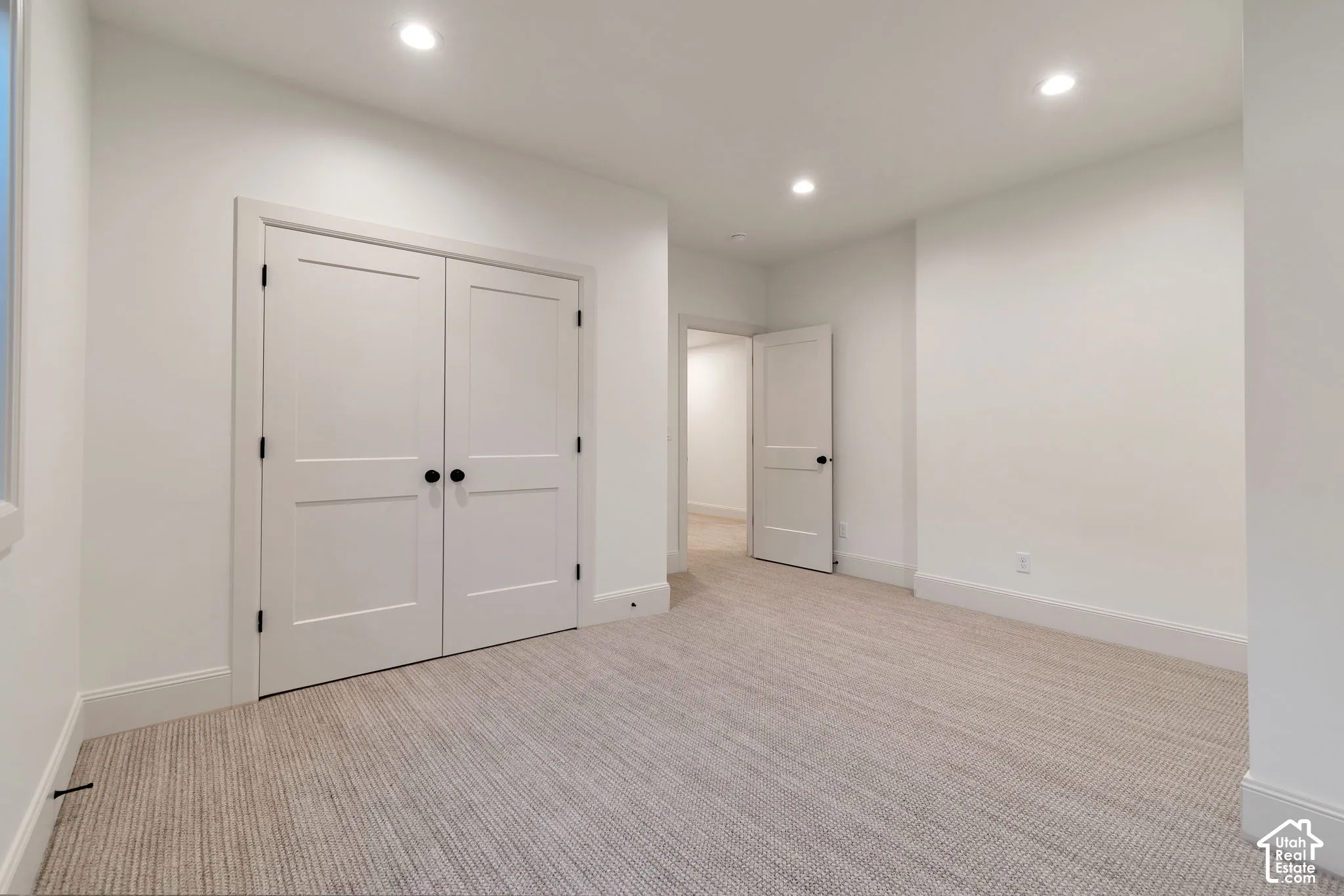 Photos are of a previous build and to show an example of what can be done.