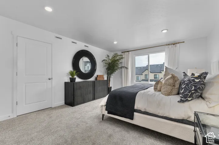 Plush carpeting and recessed lighting