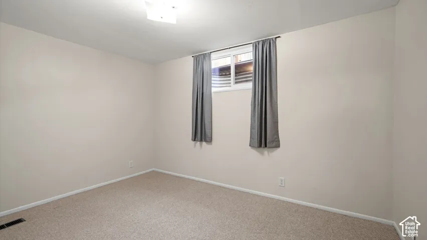 Neutral tone wall paint