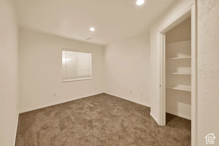 5008 W Pine Laurel Ln, West Jordan, Utah 84081