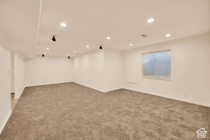 5008 W Pine Laurel Ln, West Jordan, Utah 84081