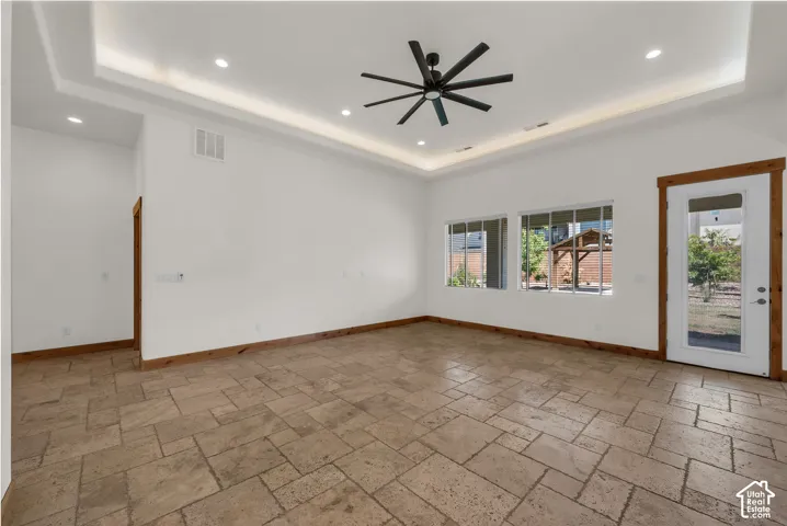 1720 Lava Cove Dr, Santa Clara, Utah 84765