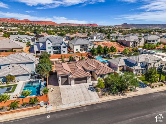 1720 Lava Cove Dr, Santa Clara, Utah 84765