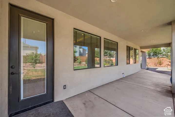 1720 Lava Cove Dr, Santa Clara, Utah 84765