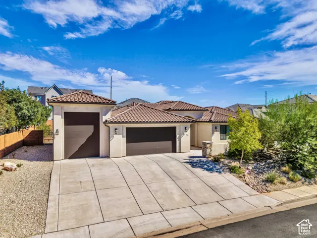 1720 Lava Cove Dr, Santa Clara, Utah 84765