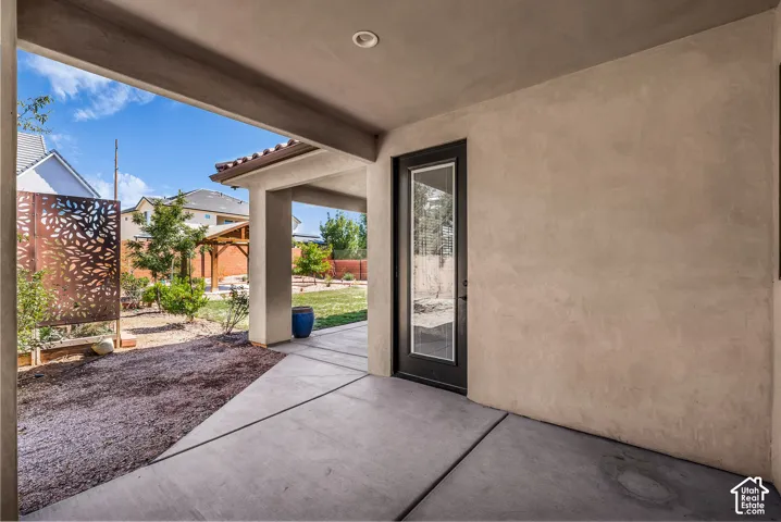 1720 Lava Cove Dr, Santa Clara, Utah 84765