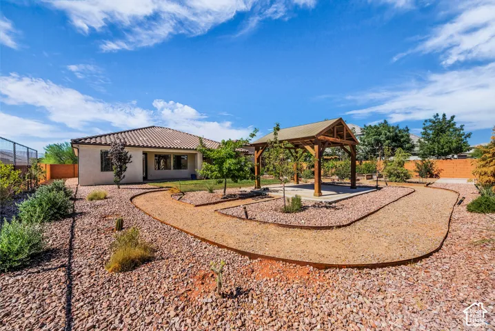 1720 Lava Cove Dr, Santa Clara, Utah 84765