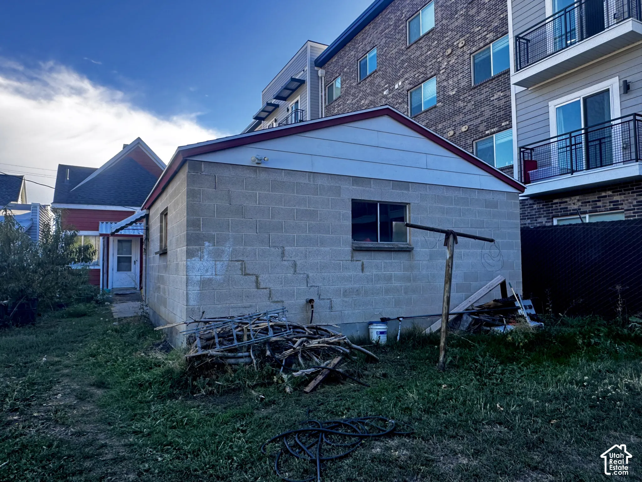 Back of garage / shop