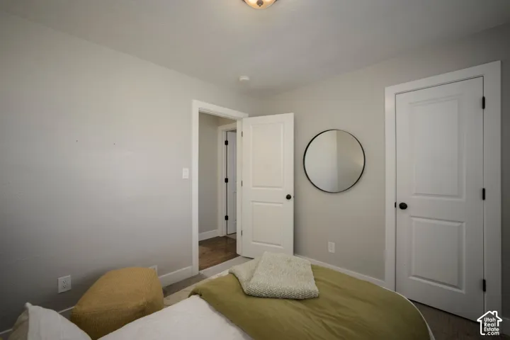 Second upstairs bedroom