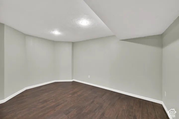 7283 N Adobe Ln, Lake Point, Utah 84074