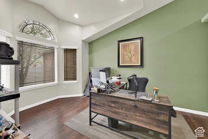 7283 N Adobe Ln, Lake Point, Utah 84074