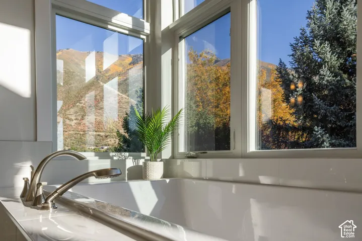 1354 S 800 E, Mapleton, Utah 84664
