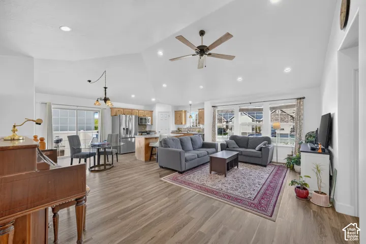 1208 S 1530 W, Springville, Utah 84663
