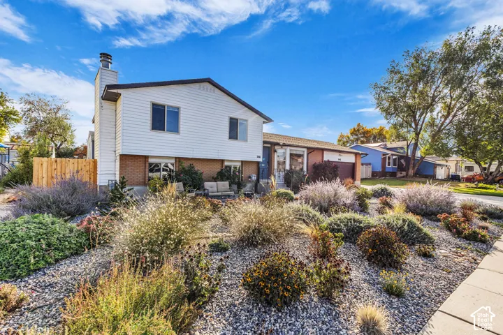 Multi Level with great curb appeal