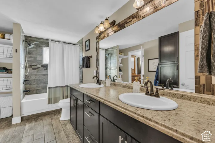 Double Sinks - Beautiful Remodel