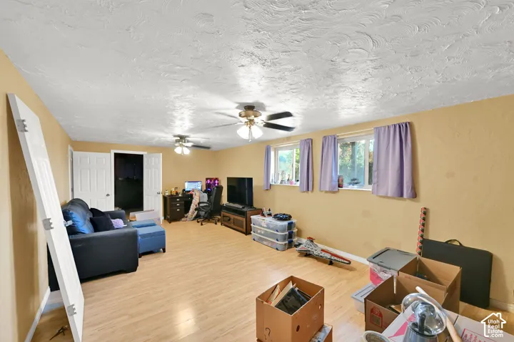 2261 W Ledgewood Dr, Taylorsville, Utah 84129