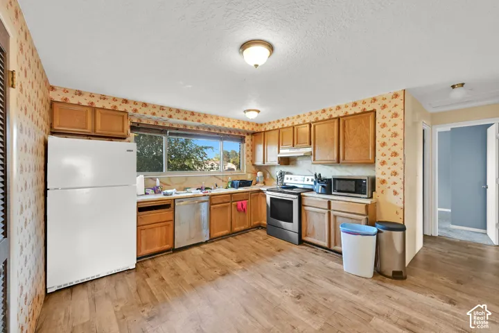2261 W Ledgewood Dr, Taylorsville, Utah 84129