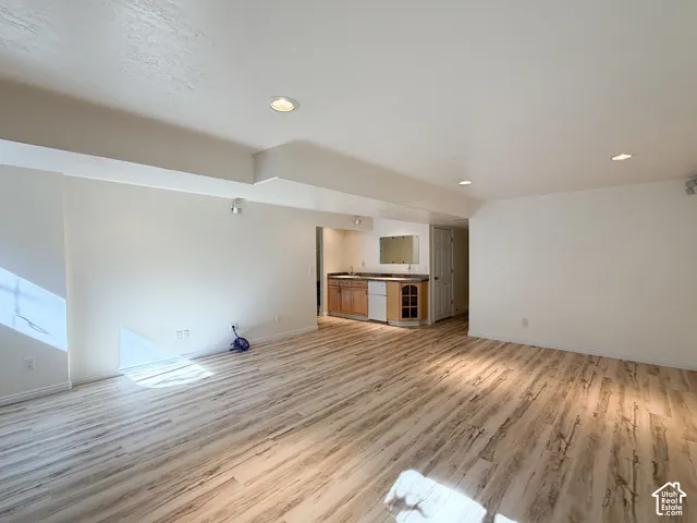 690 Liston Cir, Kaysville, Utah 84037