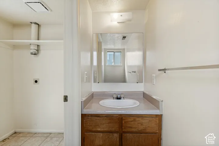 221 E Crestone Ave #b, South Salt Lake, Utah 84115