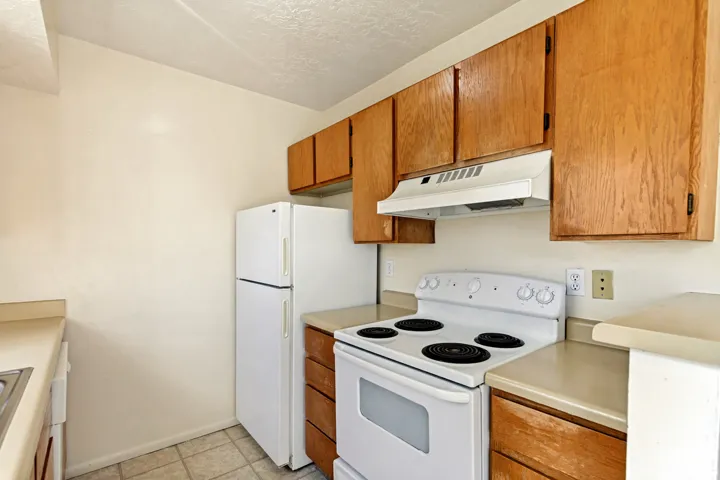221 E Crestone Ave #b, South Salt Lake, Utah 84115