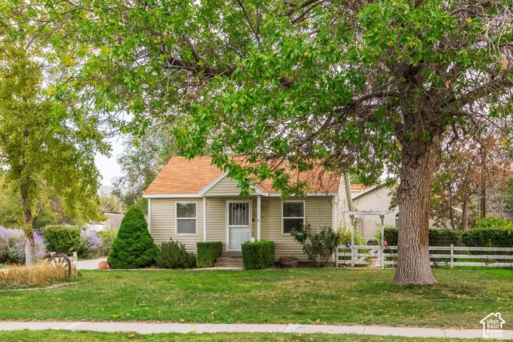 1073 S Navajo St, Salt Lake City, Utah 84104