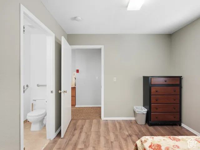 Wood-finish flooring with neutral wall tones