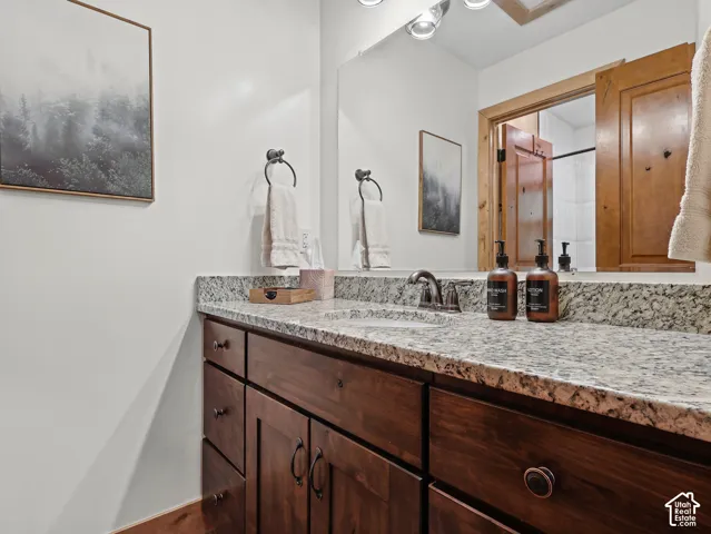 2275 E 6200 S, Holladay, Utah 84121