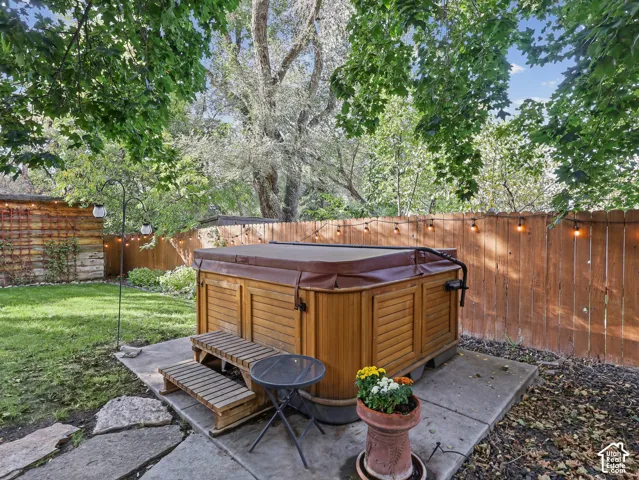 2275 E 6200 S, Holladay, Utah 84121