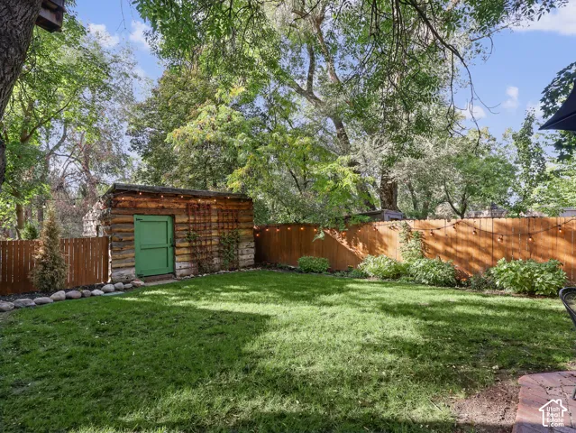 2275 E 6200 S, Holladay, Utah 84121