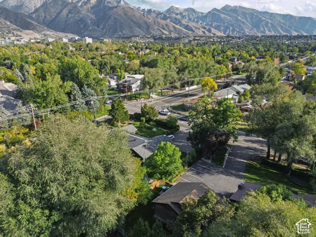2275 E 6200 S, Holladay, Utah 84121