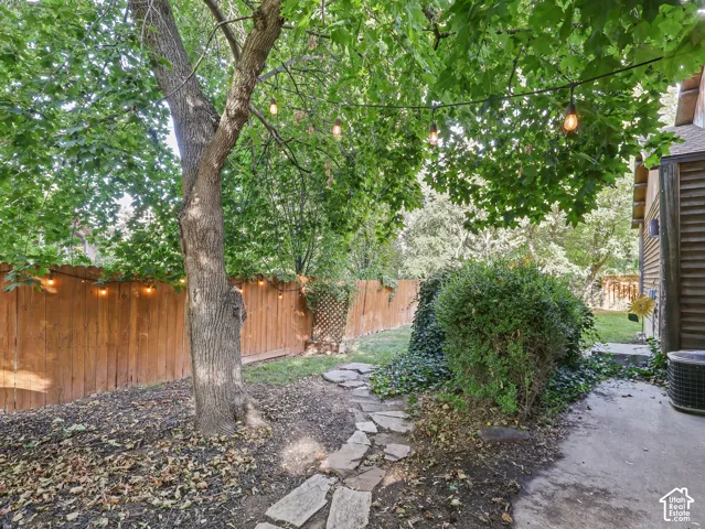 2275 E 6200 S, Holladay, Utah 84121