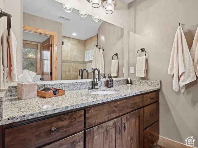 2275 E 6200 S, Holladay, Utah 84121