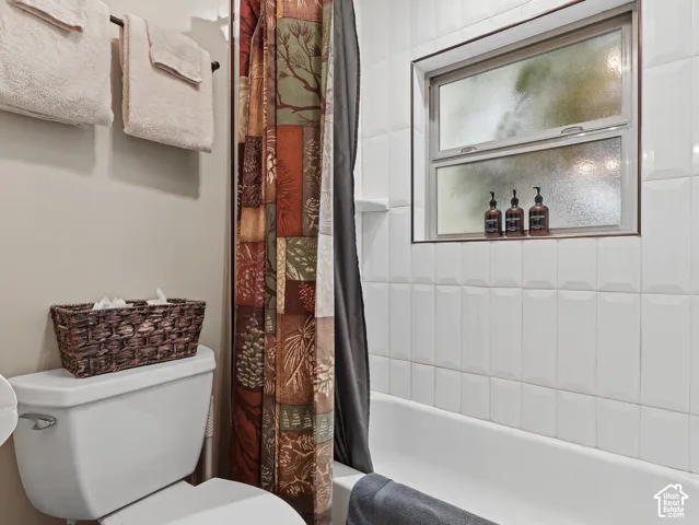 2275 E 6200 S, Holladay, Utah 84121