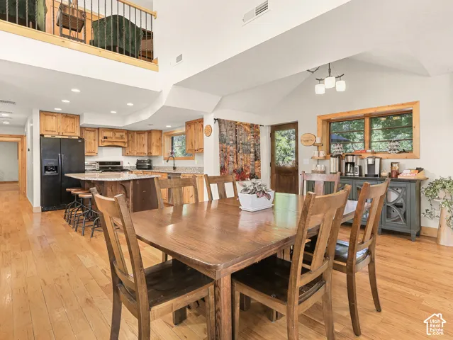 2275 E 6200 S, Holladay, Utah 84121