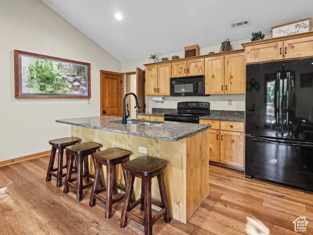 2275 E 6200 S, Holladay, Utah 84121