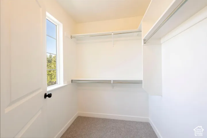 Walk in closet