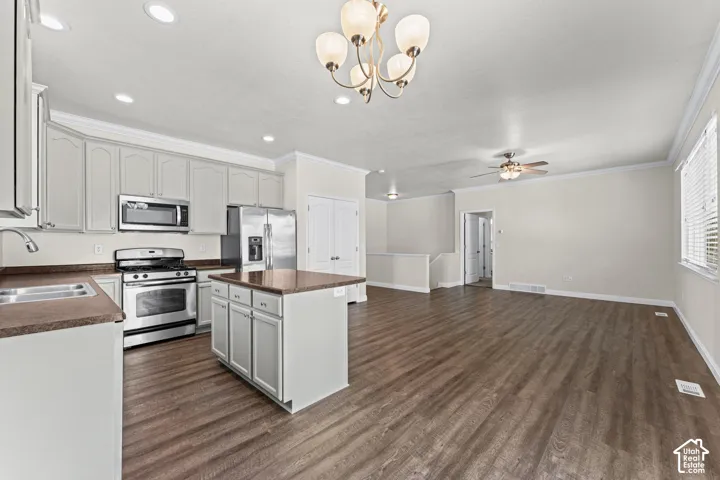 3711 N Hot Springs Ln, Lehi, Utah 84043