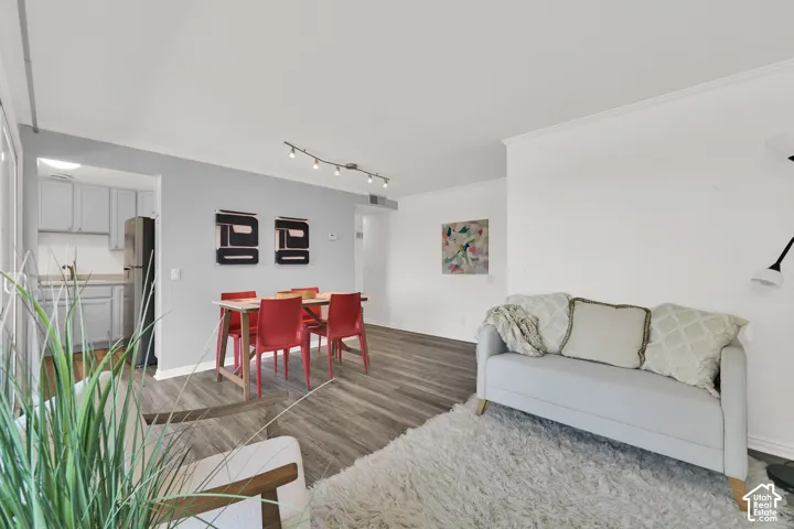 Wood-finish flooring throughout