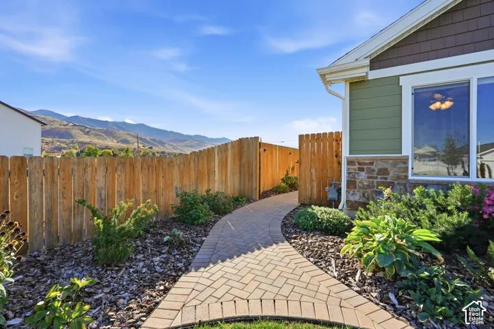 Stone accent siding with horizontal paneling